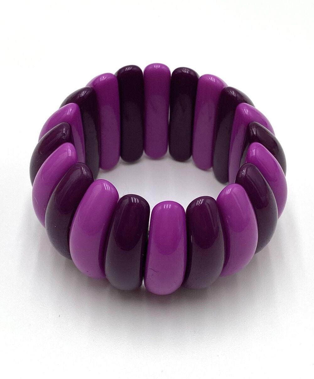 Bracelet Purple Dark Violet Curved Design Plastic Stretch 6.5”